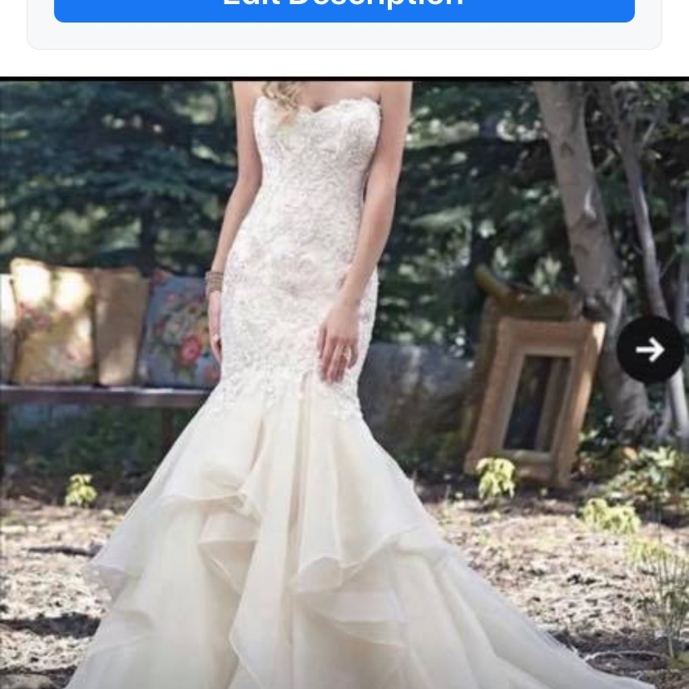 Maggie Sottero NEVER USED size 8 Wedding Dress!!!